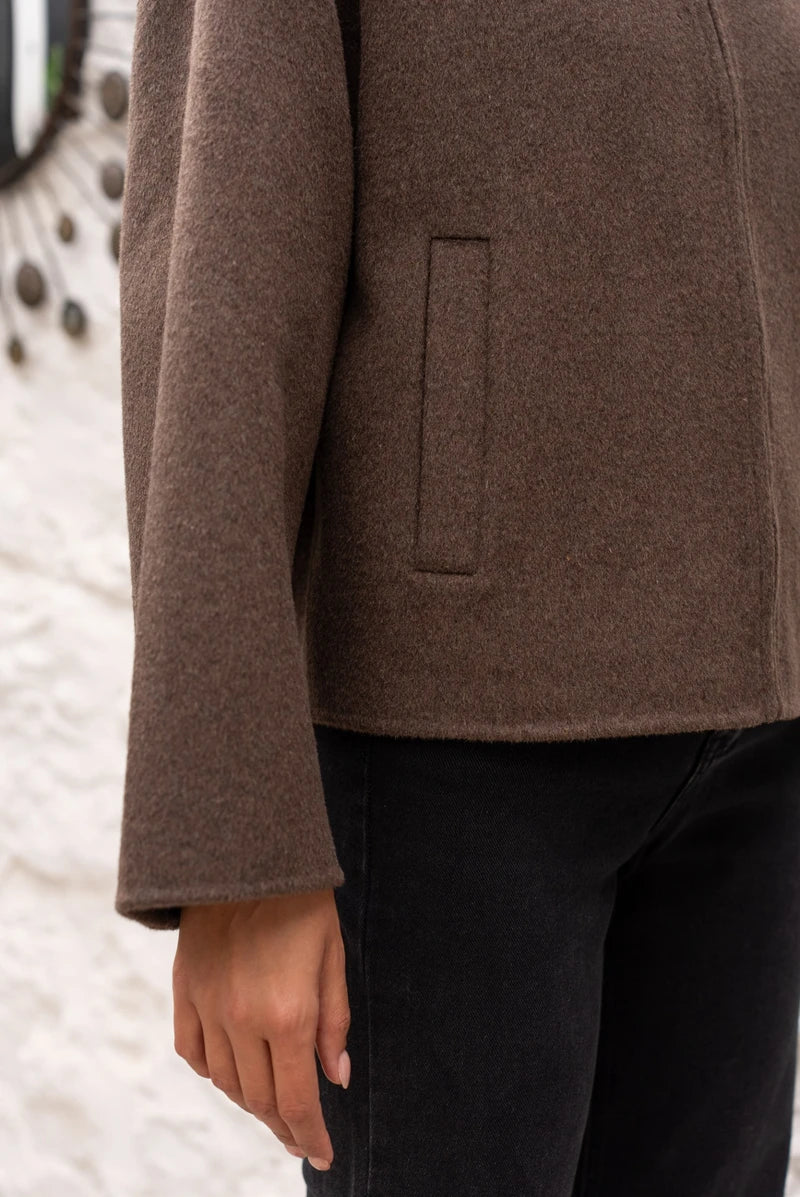 Kurze Jacke aus Wollmischung