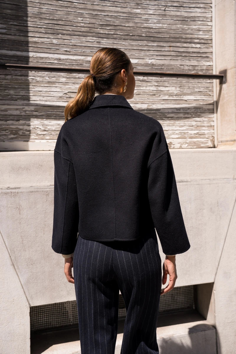 Kurze Jacke aus Wollmischung