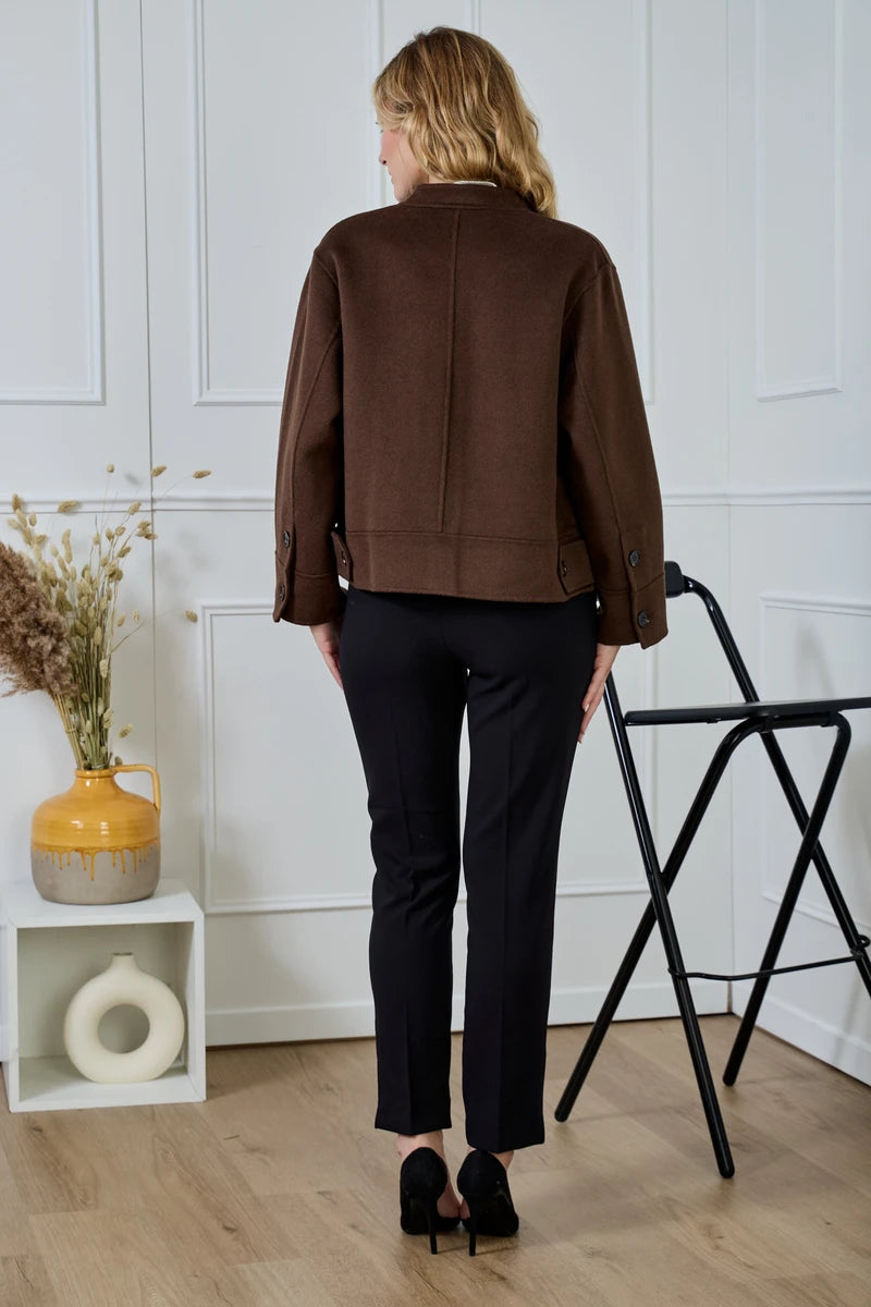 Kurzer Wollmantel