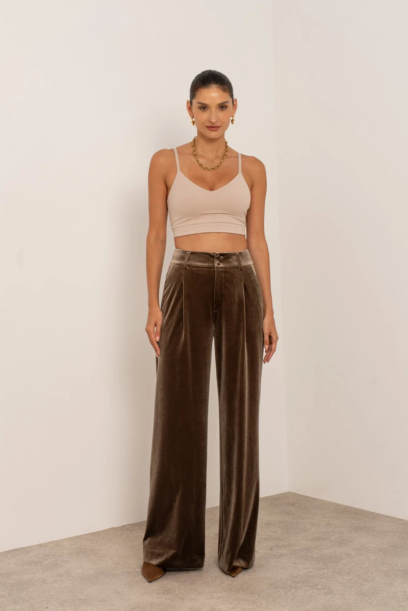 Weite Hose aus Samt