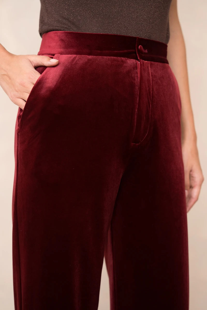 Gerade geschnittene Samthose