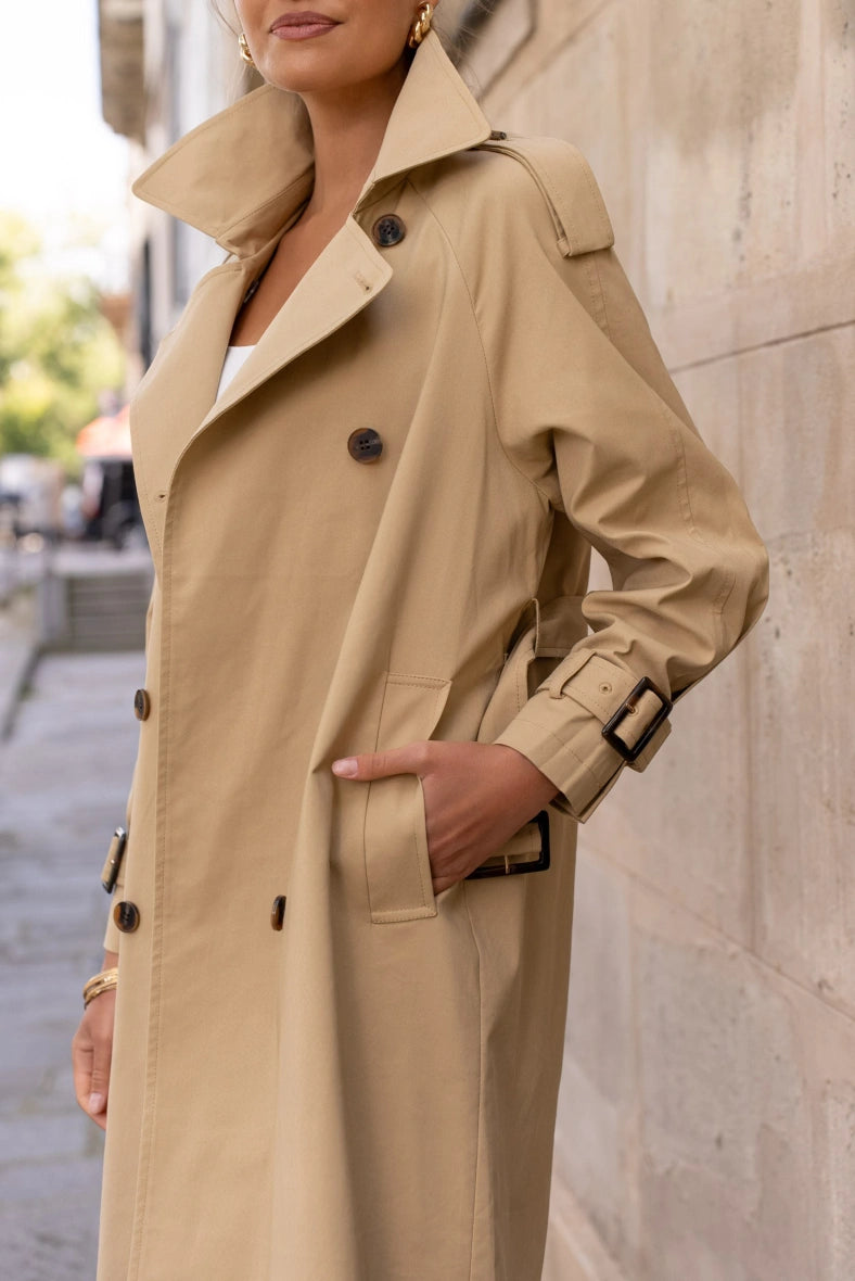 Langer Trenchcoat aus Baumwolle