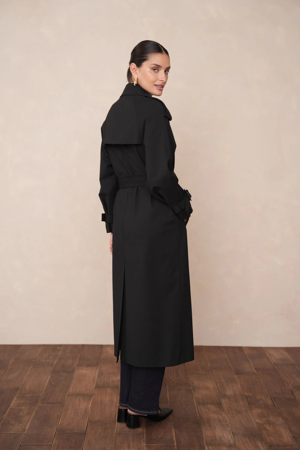 Langer Trenchcoat aus Baumwolle
