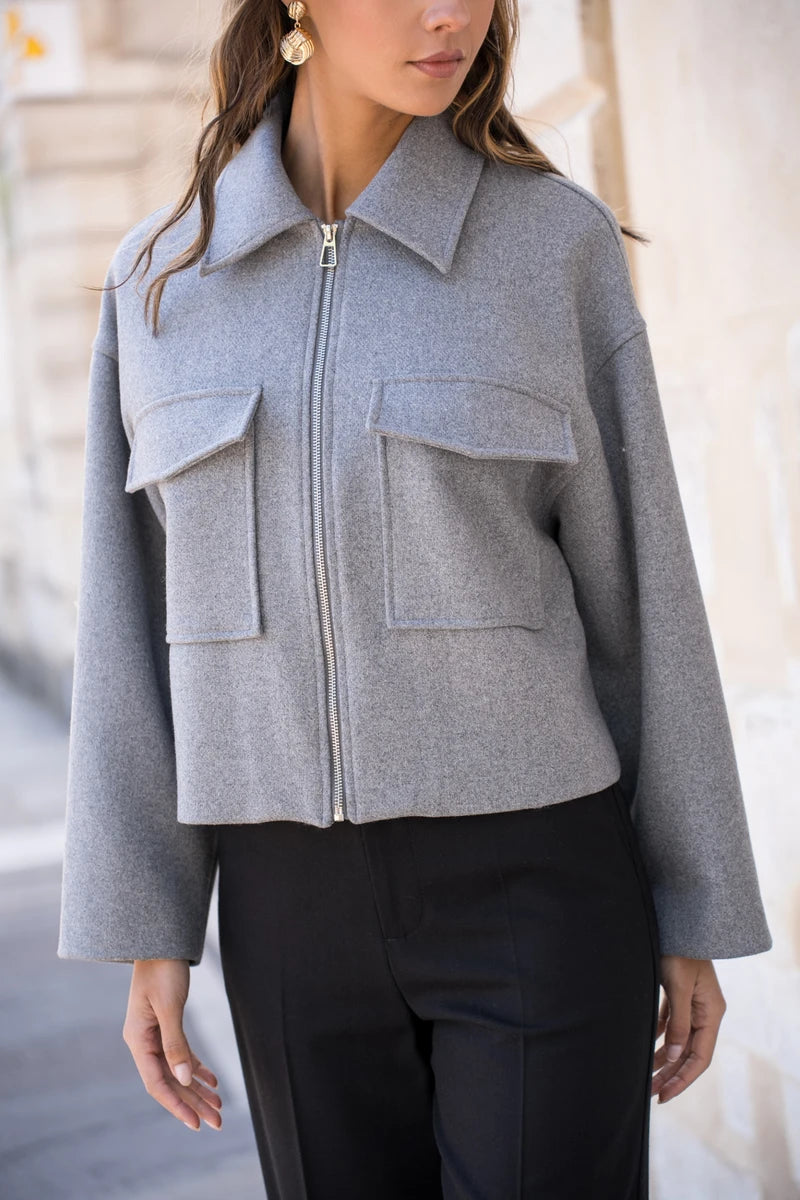 Kurze Jacke aus Wollmischung