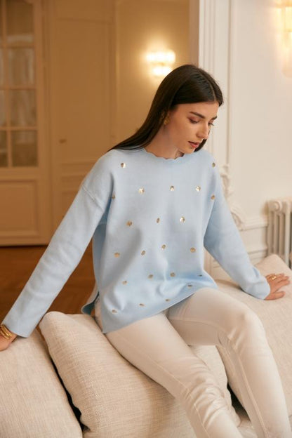 Pullover mit goldenen Tupfen