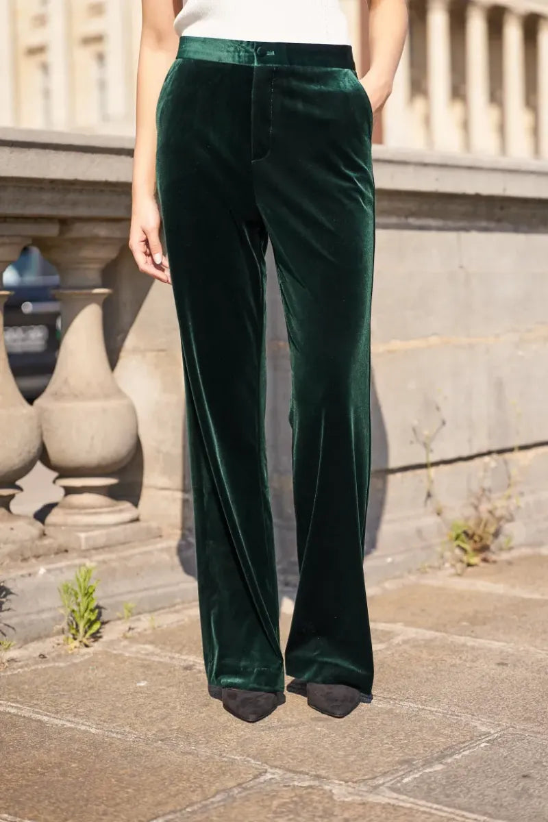Gerade geschnittene Samthose
