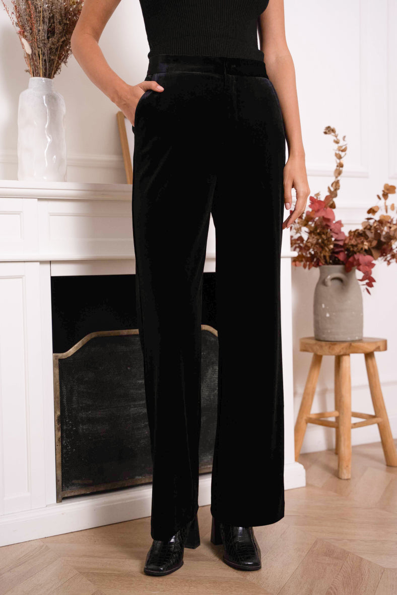 Gerade geschnittene Samthose