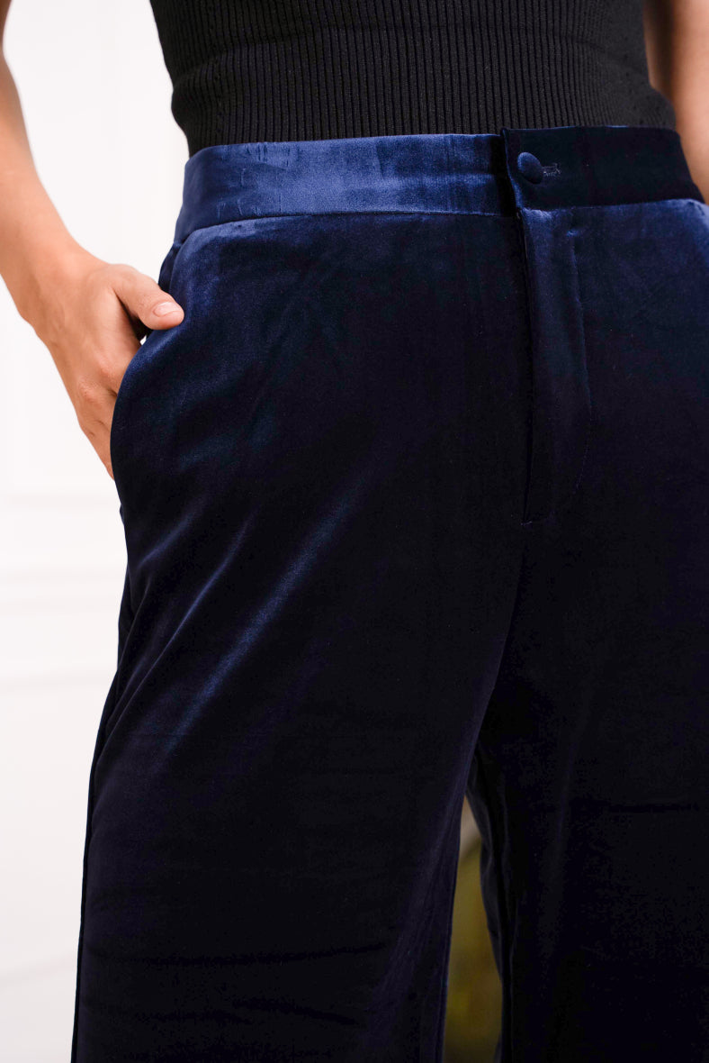 Gerade geschnittene Samthose