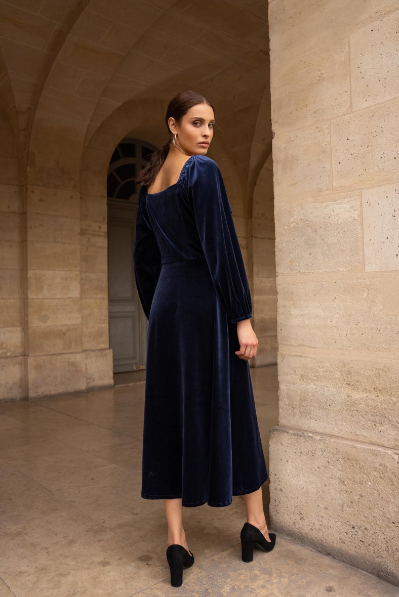 Midi Samtkleid mit Puffärmeln