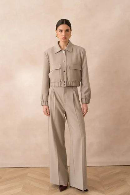 Hoch taillierte Hose