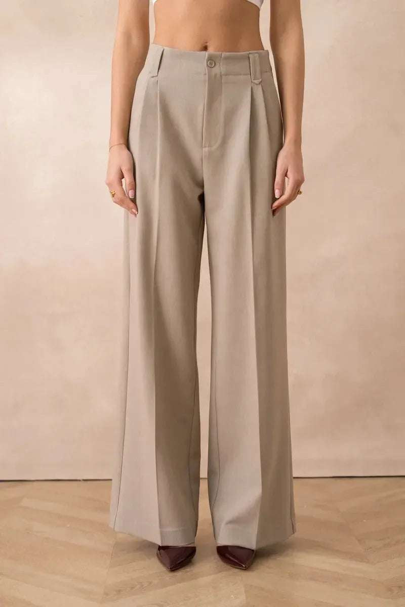 Hoch taillierte Hose