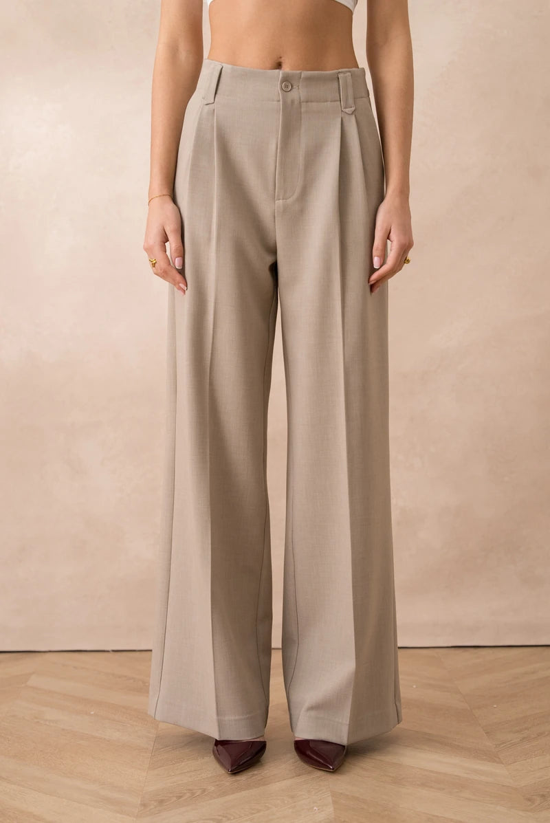 Hoch taillierte Hose