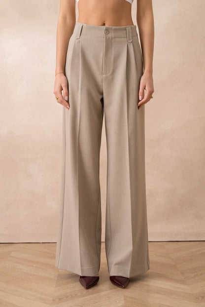 Hoch taillierte Hose