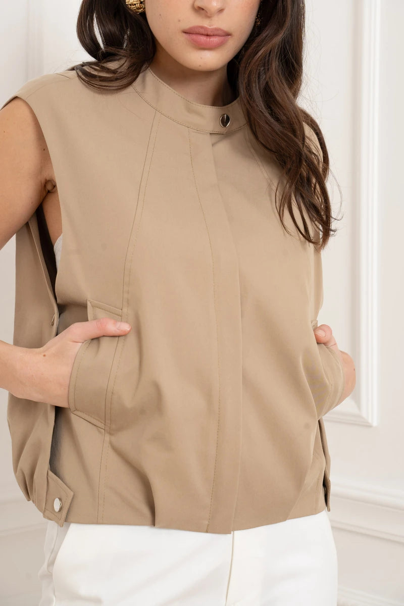 Strukturierte Bomberweste