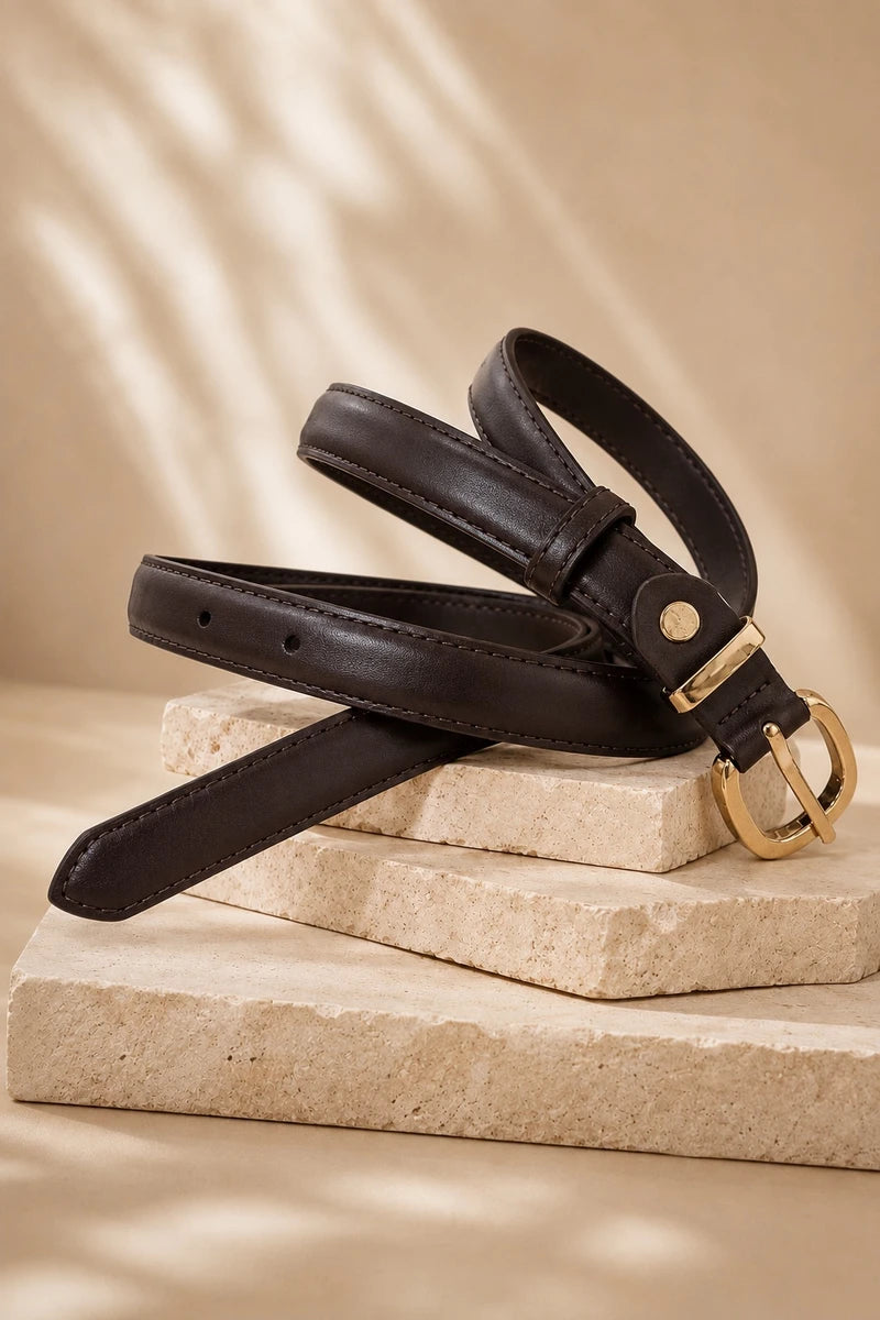 Schmaler Ledergürtel Damen Dunkelbraun mit goldener Schnalle, Detailansicht - Valentina Schuhmann