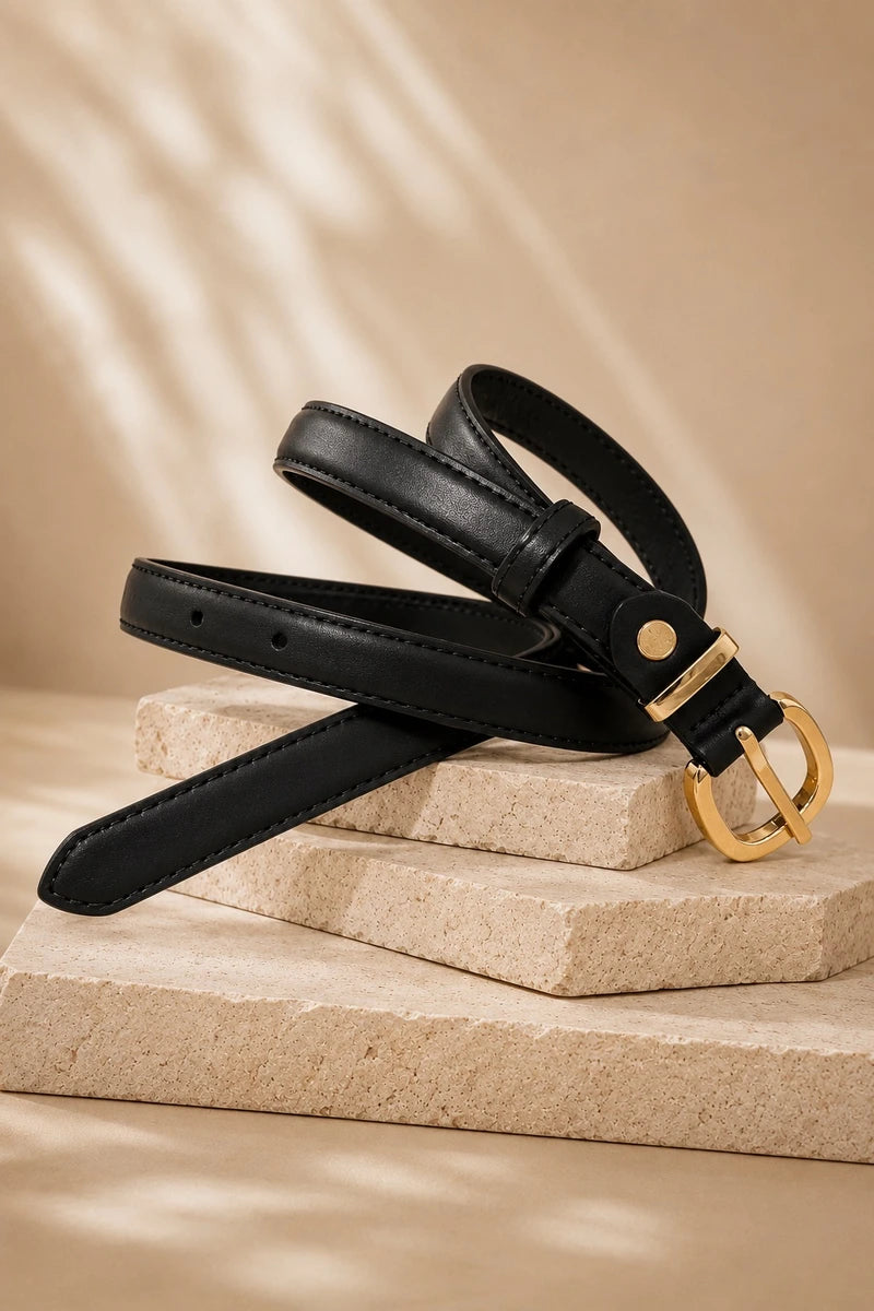 Schmaler Ledergürtel Damen Schwarz mit goldener Schnalle, Detailansicht - Valentina Schuhmann