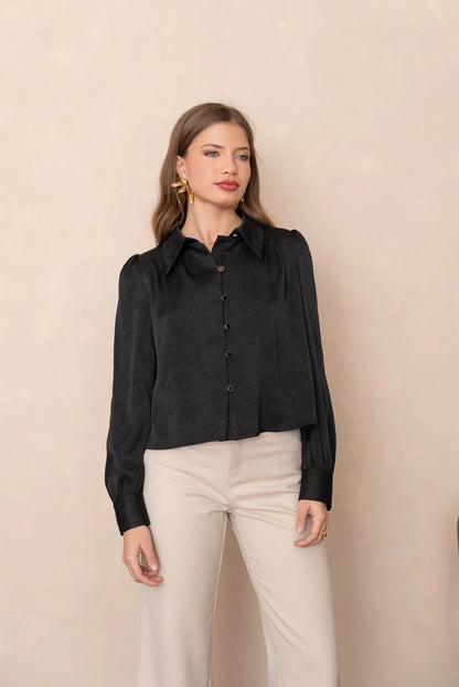 Satinbluse mit Gold-Details