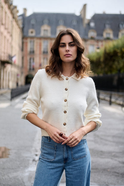 Kurze Strickjacke