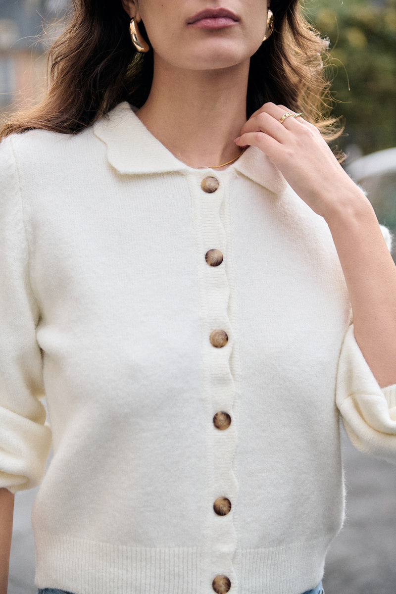 Kurze Strickjacke