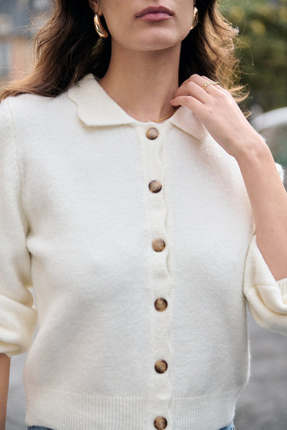 Kurze Strickjacke
