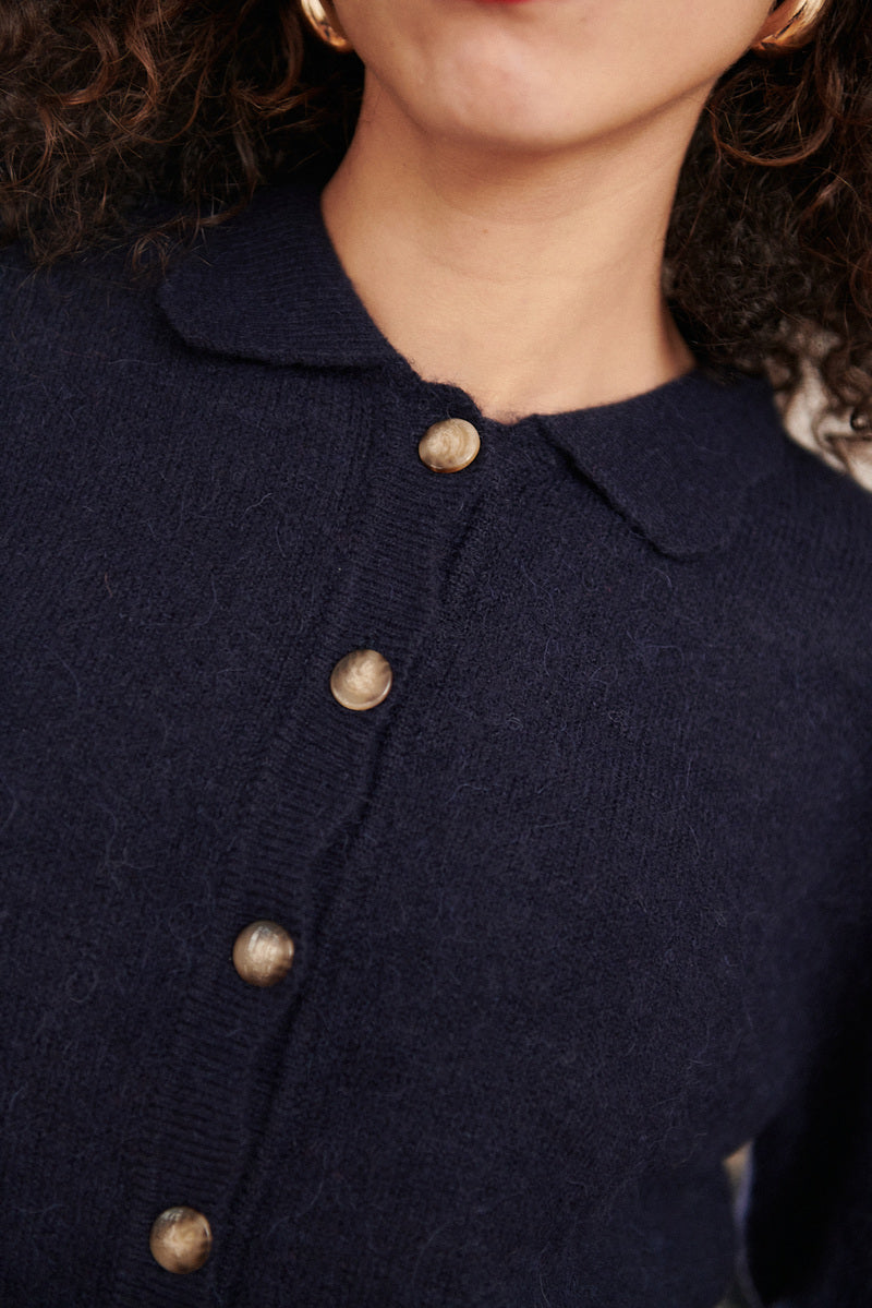 Kurze Strickjacke