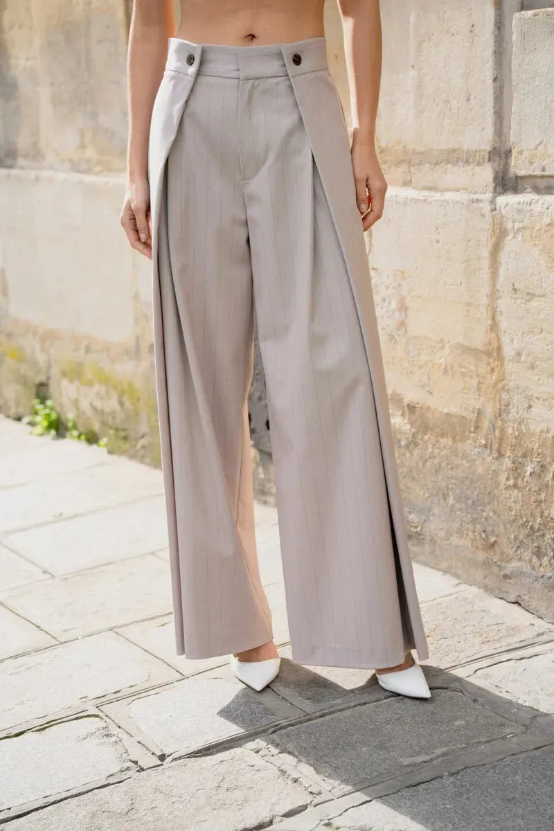 Weite High-Waist-Hose mit Nadelstreifen