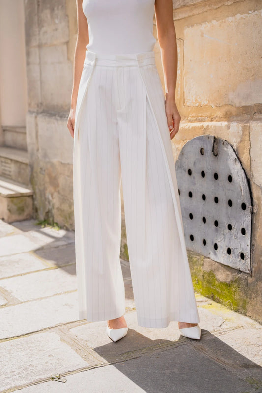 Weite High-Waist-Hose mit Nadelstreifen