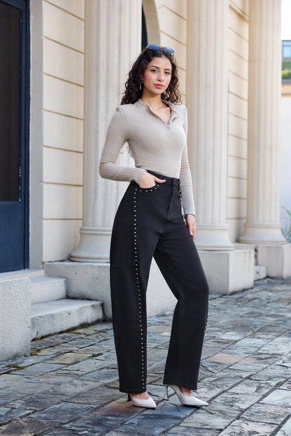 Balloon-Jeans mit Nieten-Details