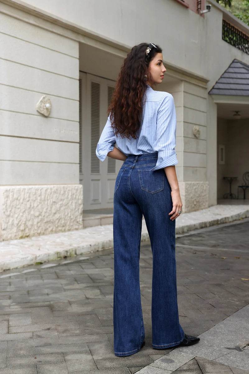 Jeans mit weitem Bein