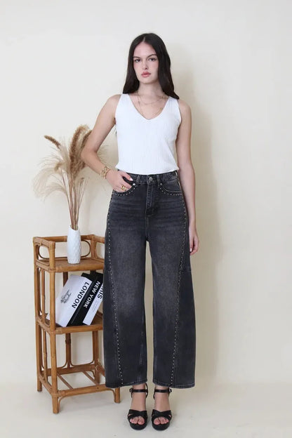 Balloon-Jeans mit Nieten-Details