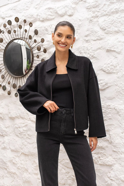 Kurze Jacke aus Wollmischung