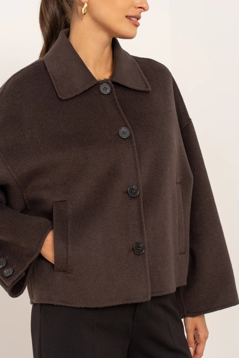 Eleganter Kurzmantel aus Wollmischung