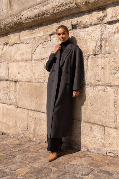 Eleganter Wollmantel