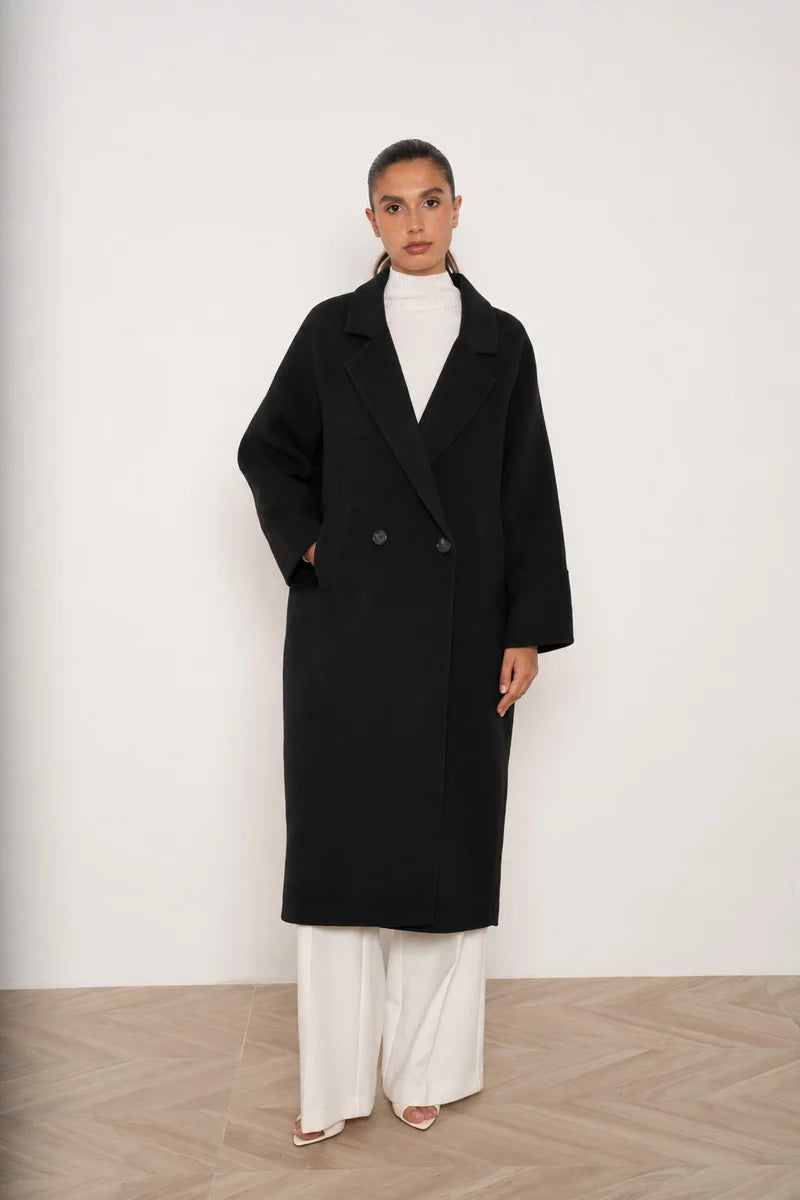 Langer Unisex-Oversize-Mantel aus Wollmix mit breiten Spitzrevers und zweireihigem Verschluss