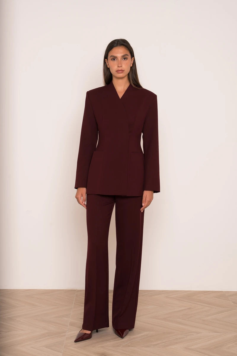 Asymmetrische taillierte Zweireiher-Jacke