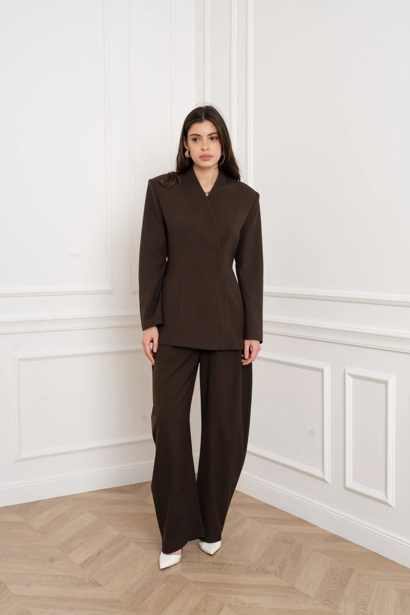 Asymmetrische taillierte Zweireiher-Jacke