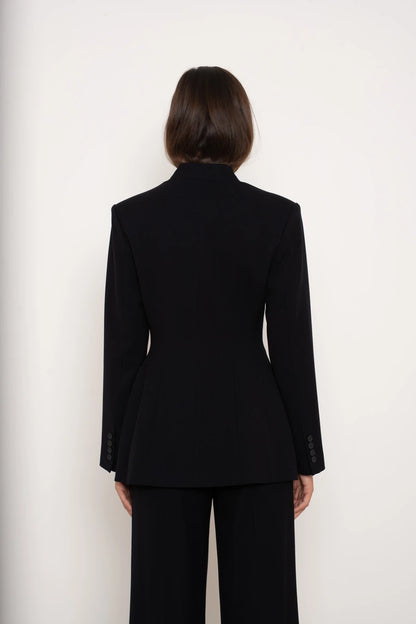 Asymmetrische taillierte Zweireiher-Jacke