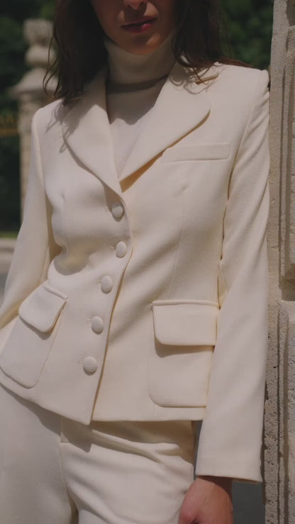 Kurz geschnittener Blazer