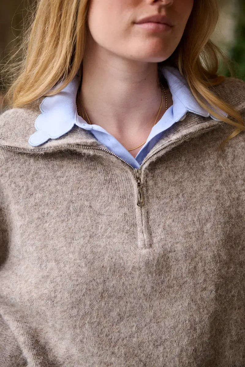 Flauschiger Strickpullover