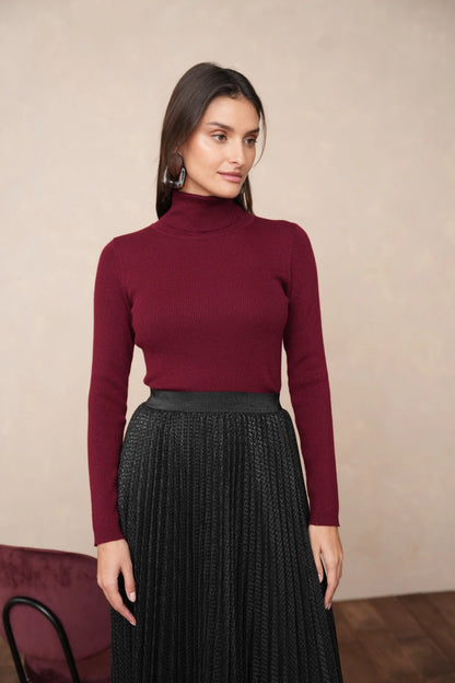 Rollkragenpullover aus Viskose und Lurex