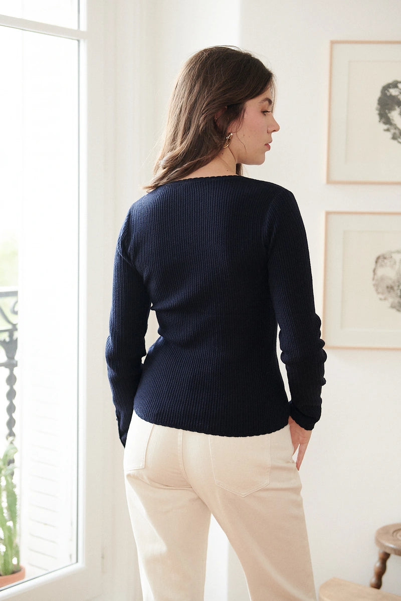 Langarm-Strickpullover mit Knopfleisten