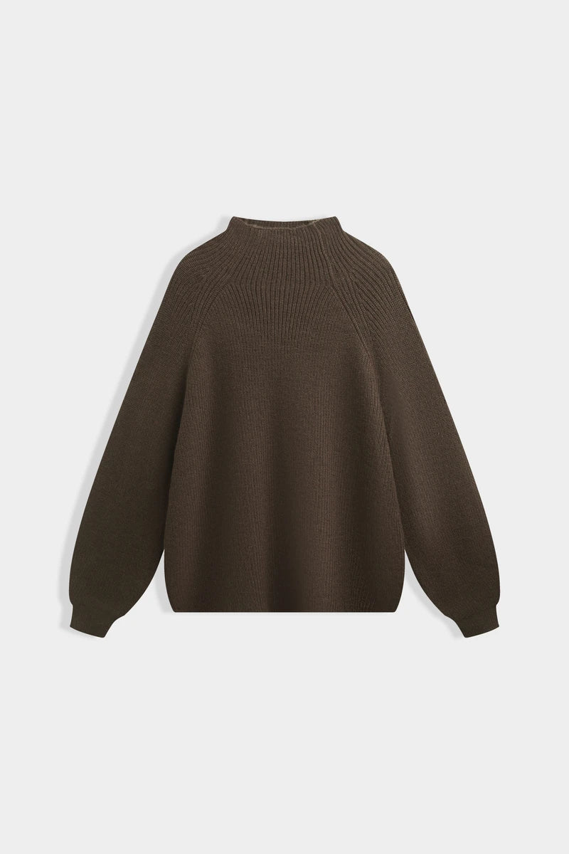 Rippstrickpullover mit voluminösen Ärmeln