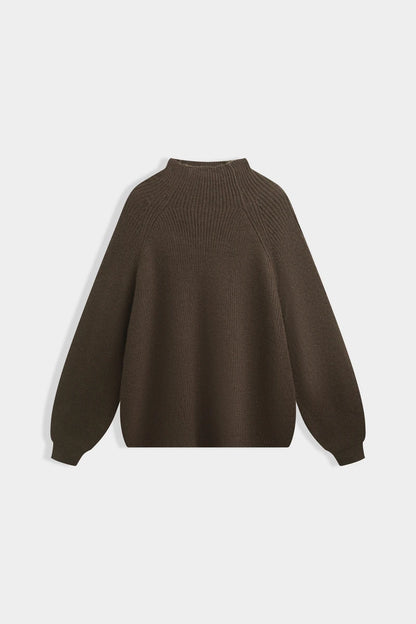 Rippstrickpullover mit voluminösen Ärmeln