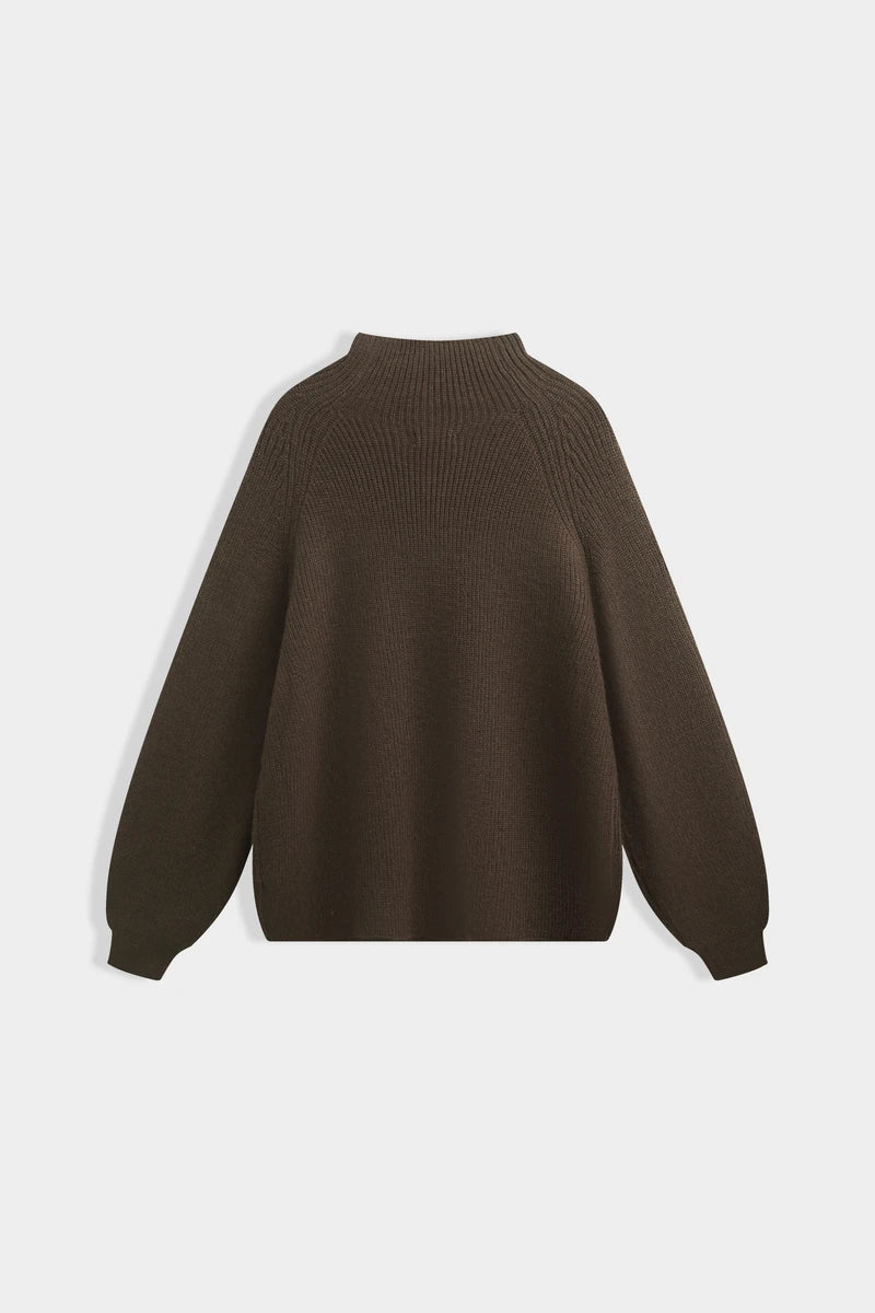 Rippstrickpullover mit voluminösen Ärmeln