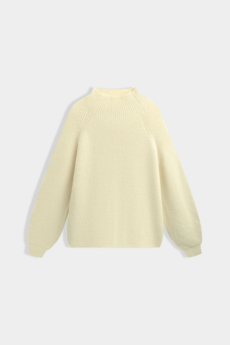 Rippstrickpullover mit voluminösen Ärmeln