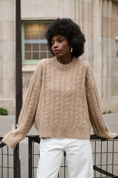 Oversize Rollkragenpullover mit Zopfmuster
