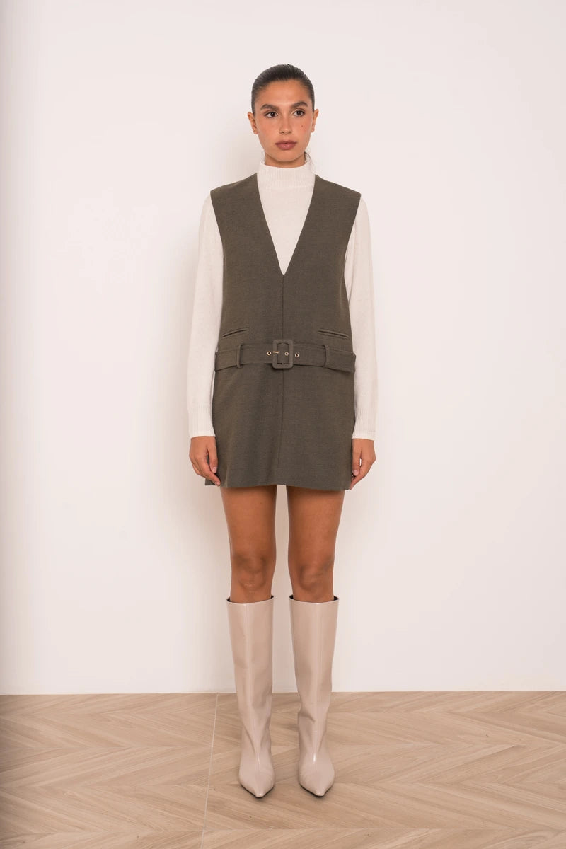 Gürtel-Trägerkleid