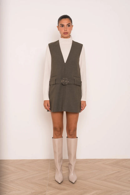 Gürtel-Trägerkleid