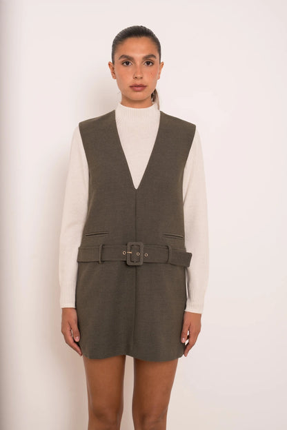Gürtel-Trägerkleid