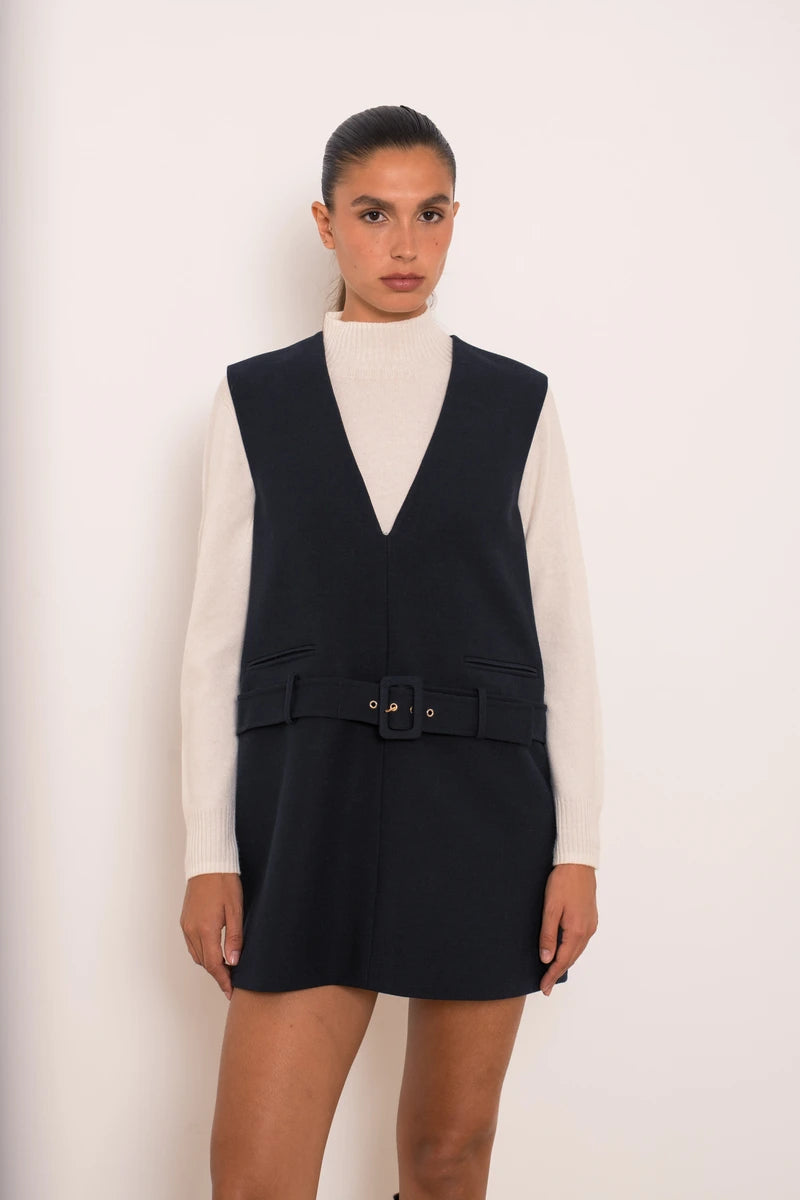 Gürtel-Trägerkleid